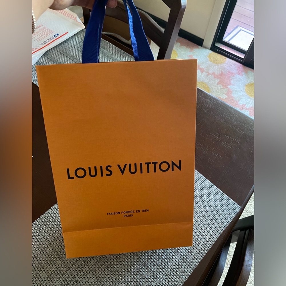 LV gift wrap set